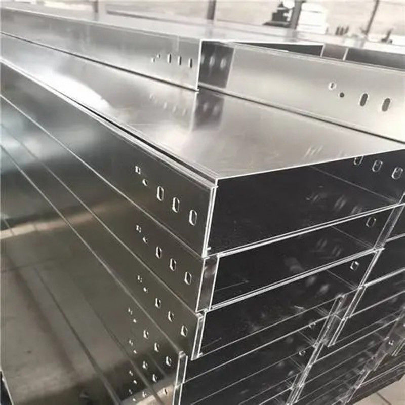 200 kg/m Cisterna de aluminio de resistencia a la corrosión Cerrojo en la instalación